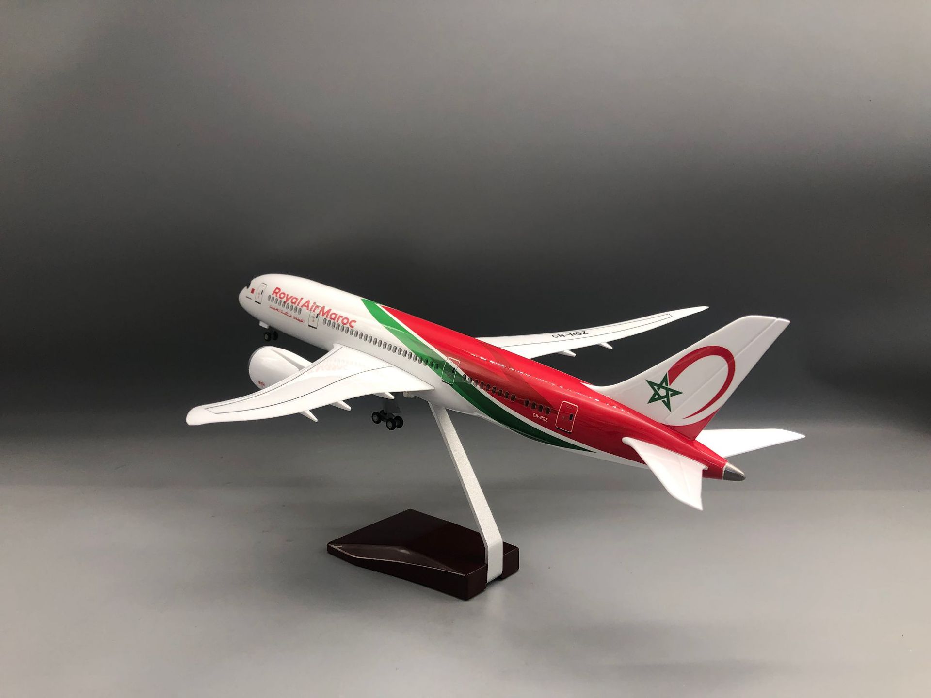 1/130 Scale Royal Air Maroc 78 - đánh giá và giá Home Office Architecture